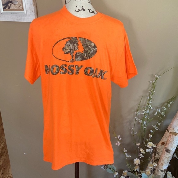 Mossy Oak men’s T-shirt size medium neon orange camo letters - Picture 2 of 6